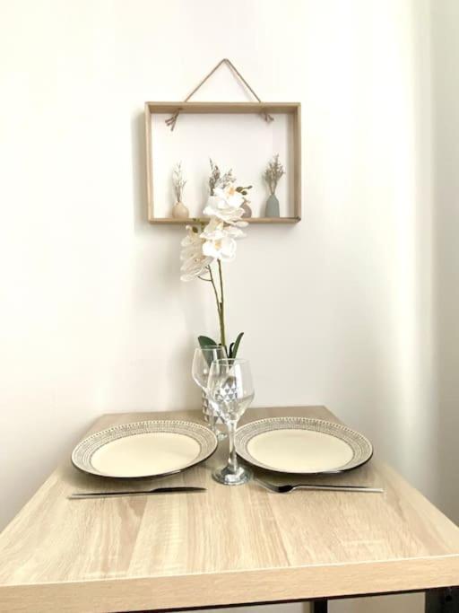 Paris Gentilly Appartement Tout Equipe - Rer B Bagian luar foto
